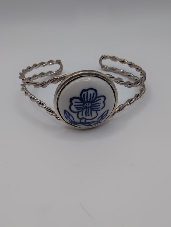 Lauren Ralph Lauren Jewelry - Lauren Ralph Lauren Silver Tone Cuff With A Porcelain Cabochon